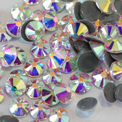 2028 Style 12 Cut Facets Hot Fix Rhinestones Crystal AB